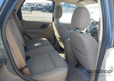 2005 Ford Escape Xlt из США, поврежденный, VIN 1FMYU03135KA23307